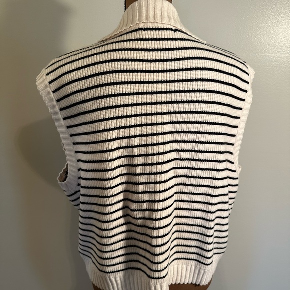 Neutral Ground Strip Sweater Vest size L - Picture 2 of 5